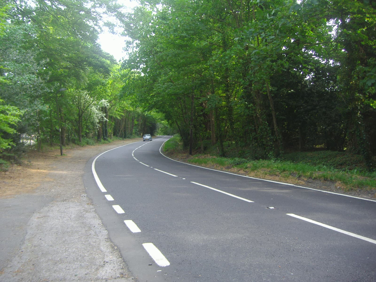 Mytchett's Mysterious 'KEE CLEA' Road Markings Baffle Locals