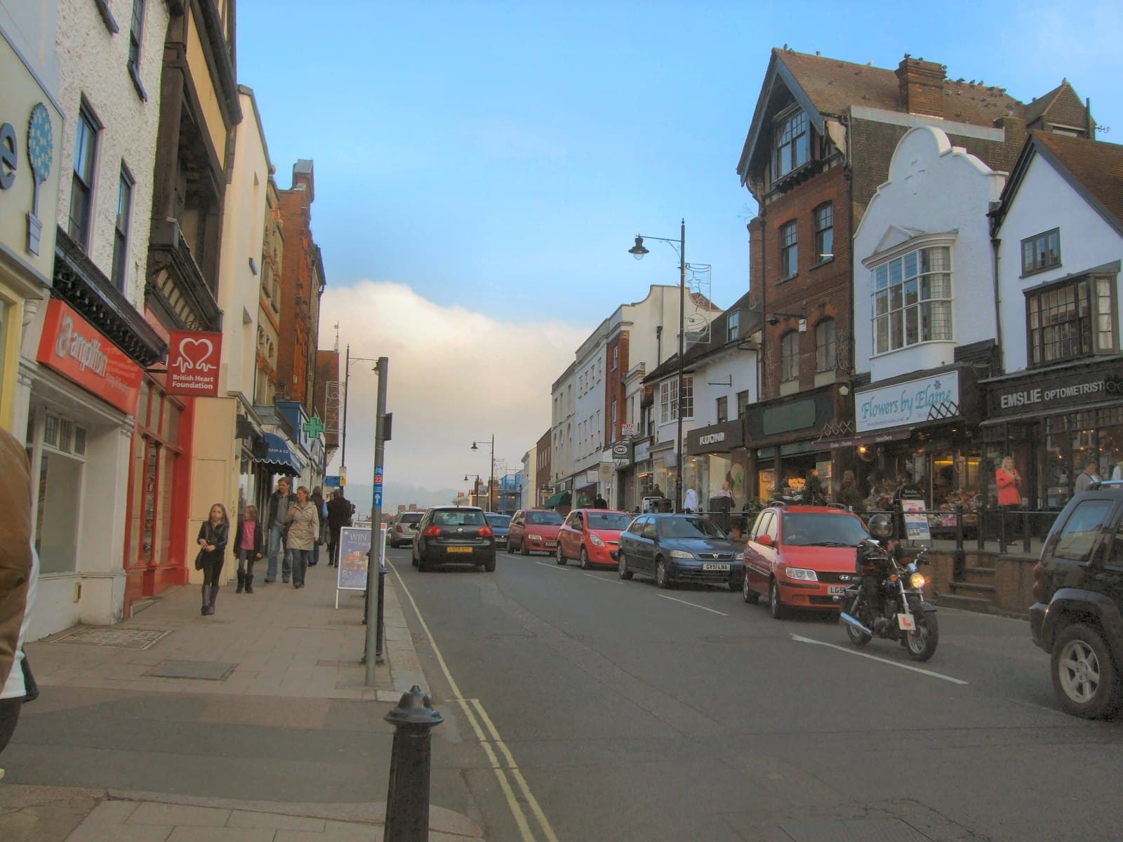 Moving to Dorking: the Hills, trains, schools and prices